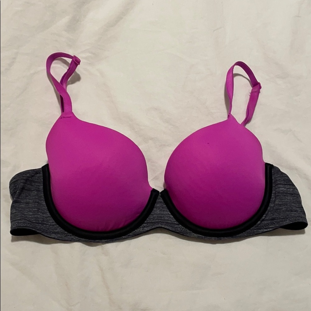 pink bra